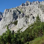 Haus Latschenheim 拉姆绍达赫斯坦