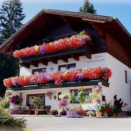 Haus Latschenheim Apartman