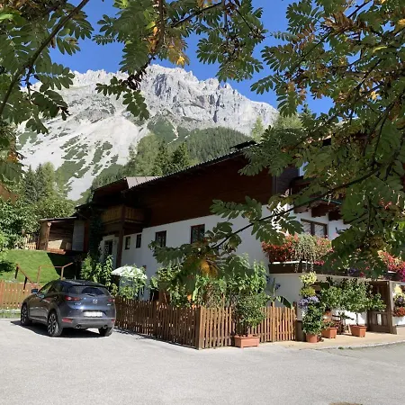 Haus Latschenheim * رامساو أم داتشستين