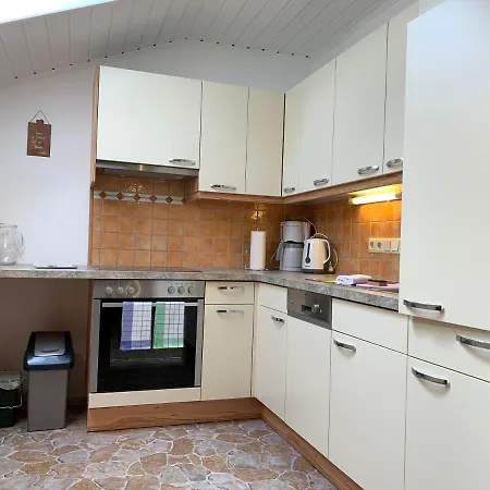 شقة Haus Latschenheim