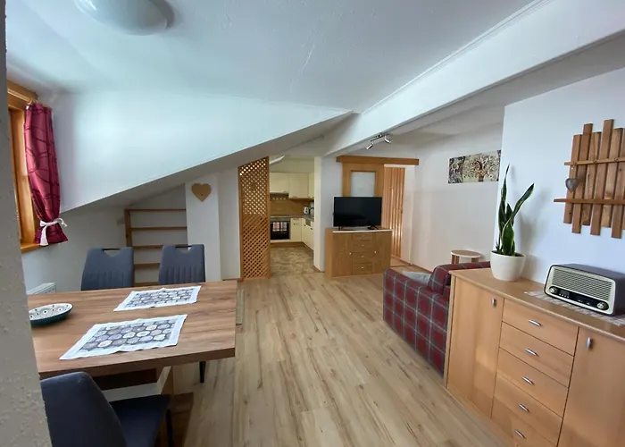 Haus Latschenheim 公寓 *